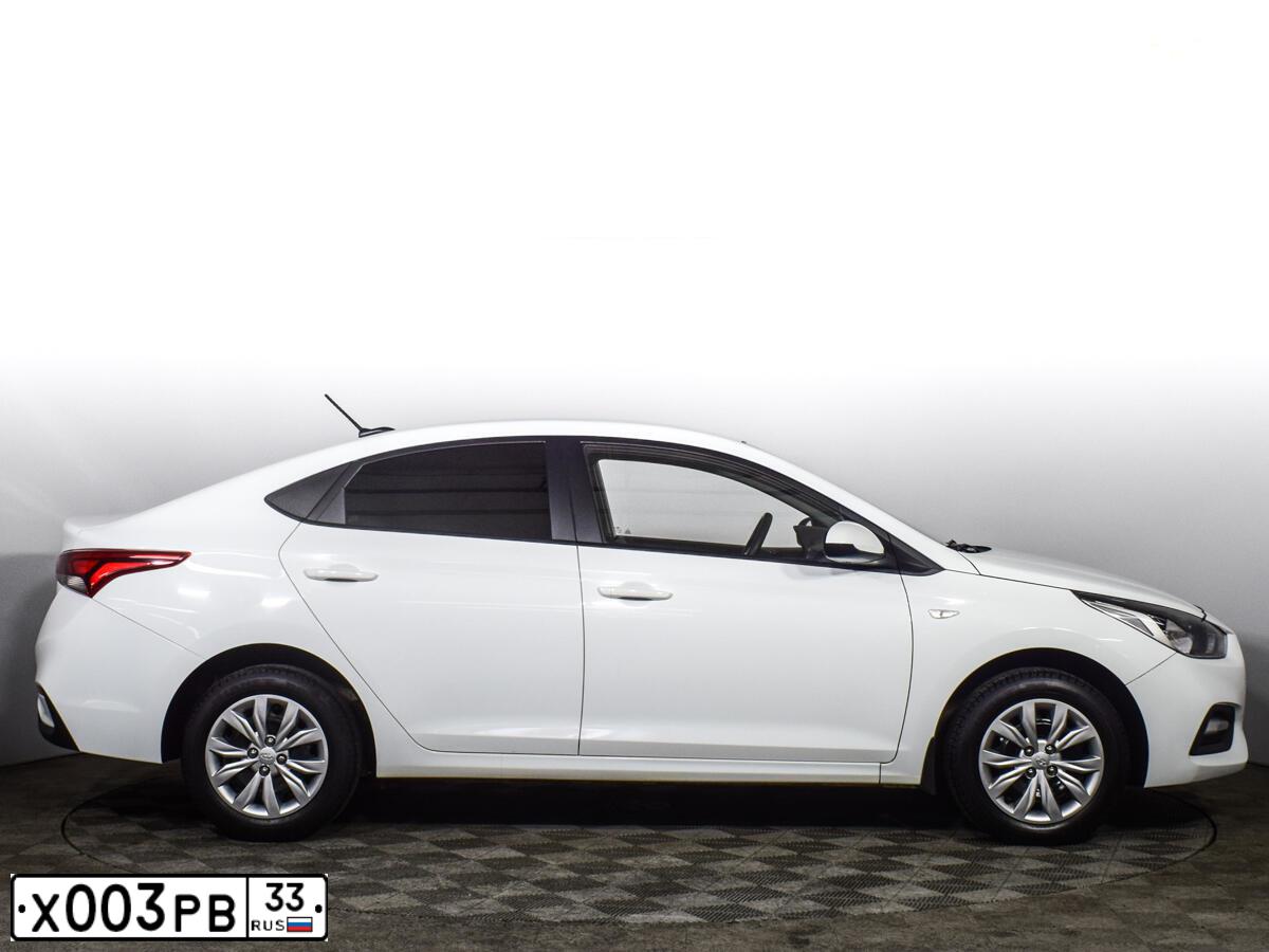 Фото автомобиля HYUNDAI TUCSON, 2016 — госномер Т960УН33. Цвет: ТЕМНО-КОРИЧНЕВЫЙ