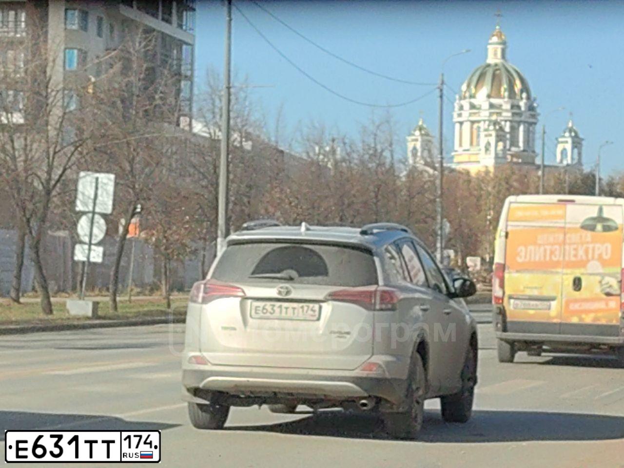 Фото автомобиля TOYOTA RAV4, 2016 — госномер Е631ТТ174. Цвет: СЕРЕБРИСТЫ