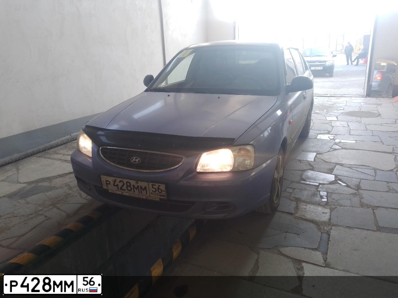 Фото автомобиля TAGAZ ACCENT, 2004 — госномер Р428ММ56. Цвет: ФИОЛЕТОВЫЙ