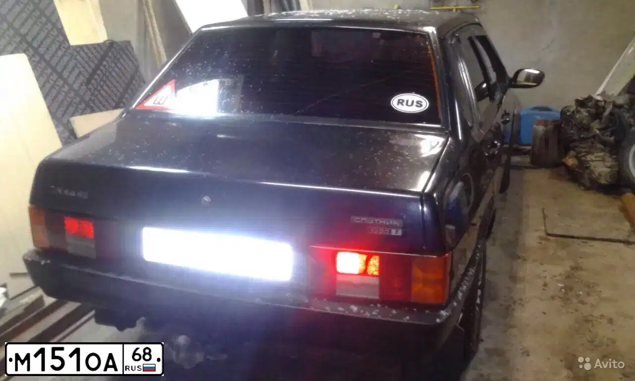 Фото автомобиля LADA 2109 SAMARA, 2003 — госномер Н818НА90. Цвет: ГРАФИТОВЫЙ МЕТАЛЛИК