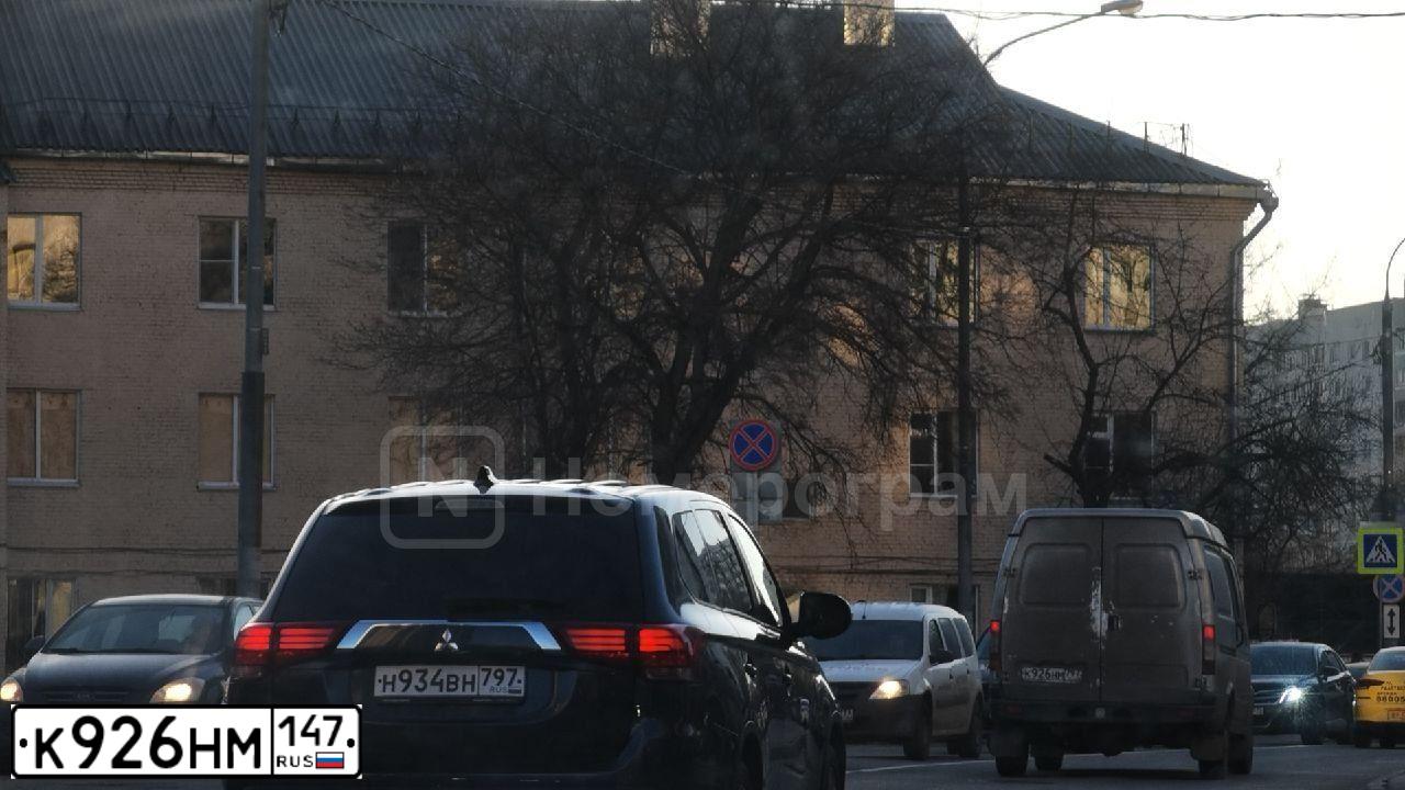 Фото автомобиля CHEVROLET CAPTIVA, 2007 — госномер К926НМ147. Цвет: Коричневый