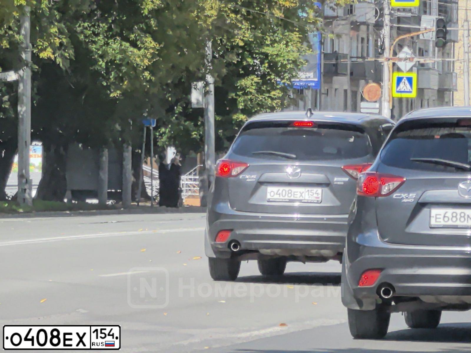 Фото автомобиля MAZDA CX-5, 2013 — госномер О408ЕХ154. Цвет: СЕРЫЙ