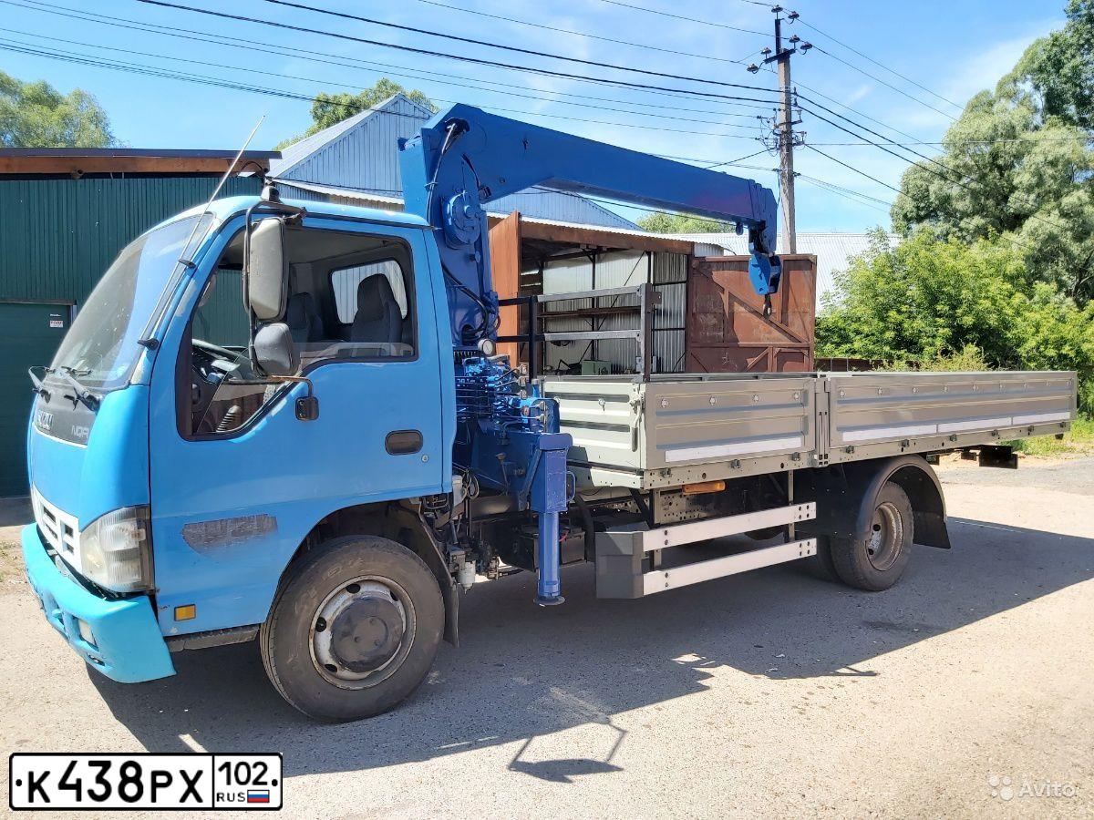 Фото автомобиля ISUZU NQR, 2010 — госномер К438РХ102. Цвет: синий