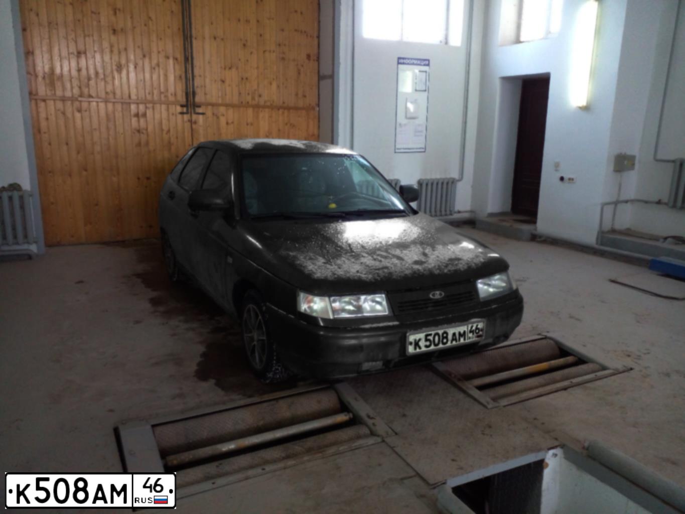 Фото автомобиля LADA 2112, 2008 — госномер К508АМ46. Цвет: ГРАФИТОВЫЙ МЕТАЛЛИК