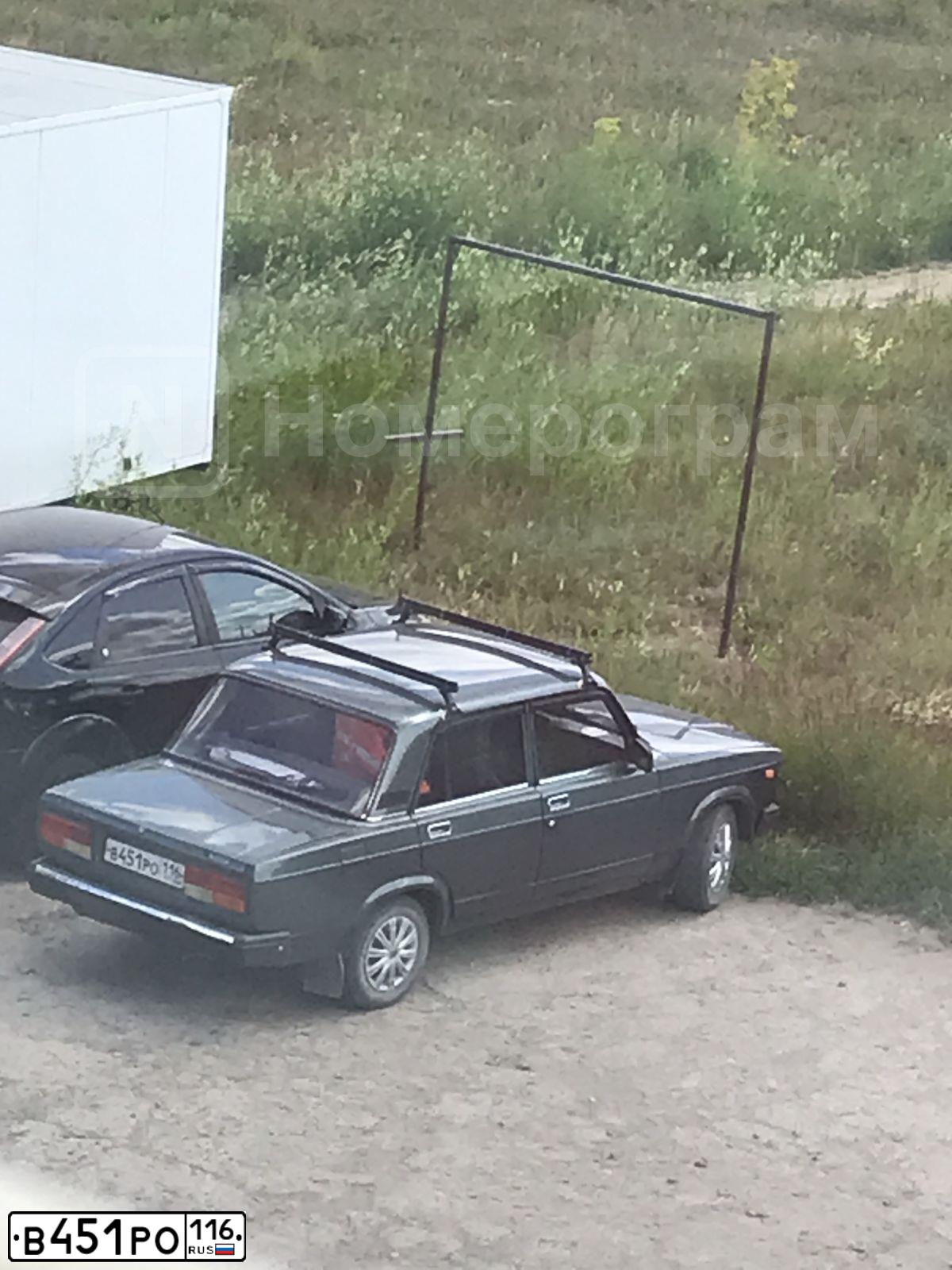 Фото автомобиля LADA 2107, 2010 — госномер В451РО116. Цвет: СЕРО-СИНИЙ-ЗЕЛЕНЫЙ