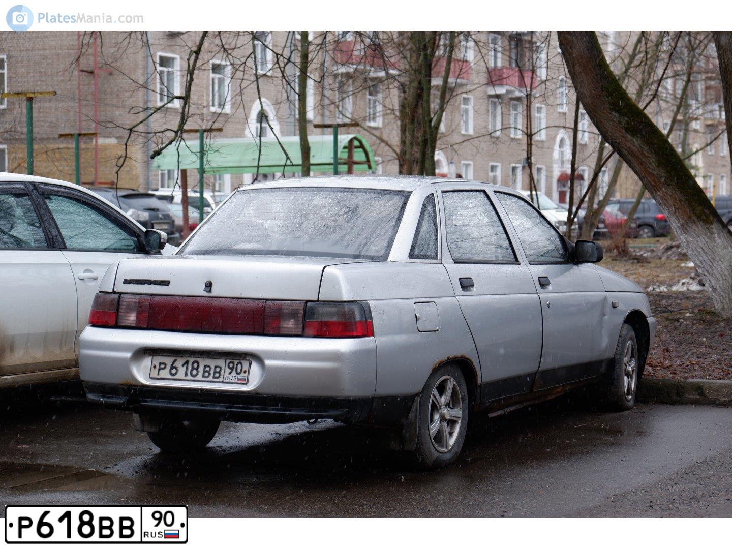 Фото автомобиля LADA 2110, 2001 — госномер Р618ВВ90. Цвет: СЕРЕБРИСТЫЙ МЕТАЛЛИК