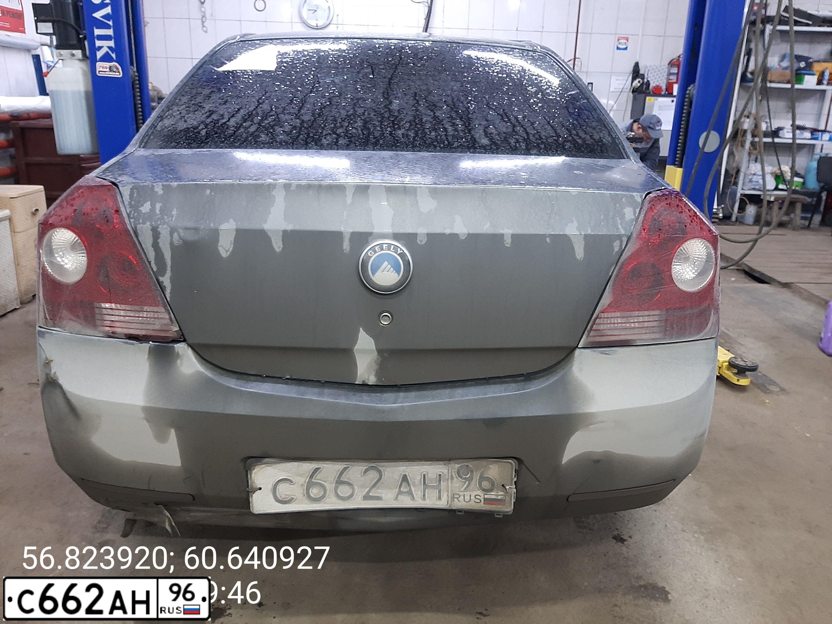 Фото автомобиля GEELY MK, 2011 — госномер С662АН96. Цвет: СЕРЫЙ