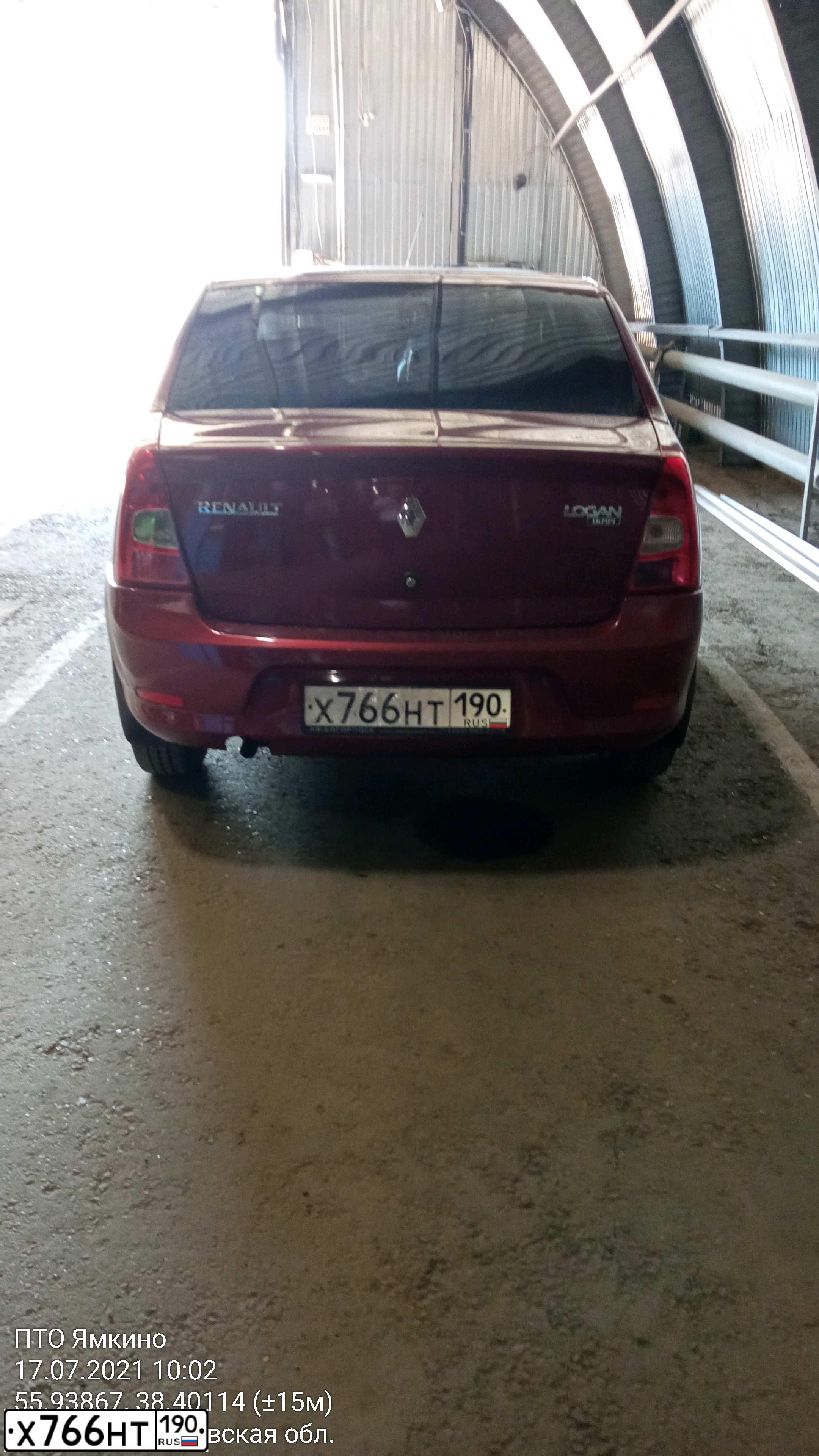 Фото автомобиля RENAULT LOGAN, 2011 — госномер С445УР33. Цвет: КРАСНЫЙ