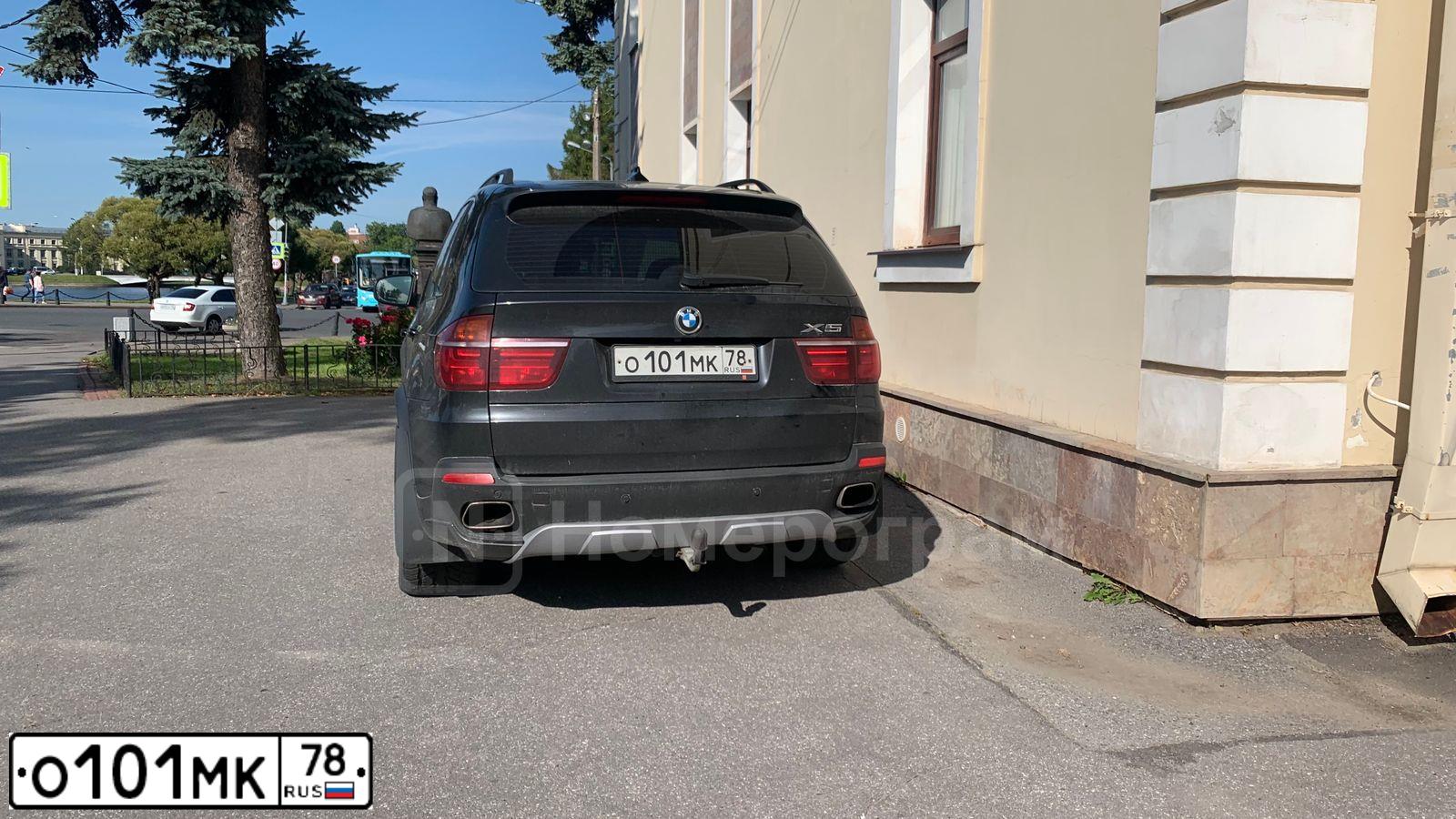 Фото автомобиля BMW X5, 2009 — госномер О101МК78. Цвет: ЧЕРНЫЙ
