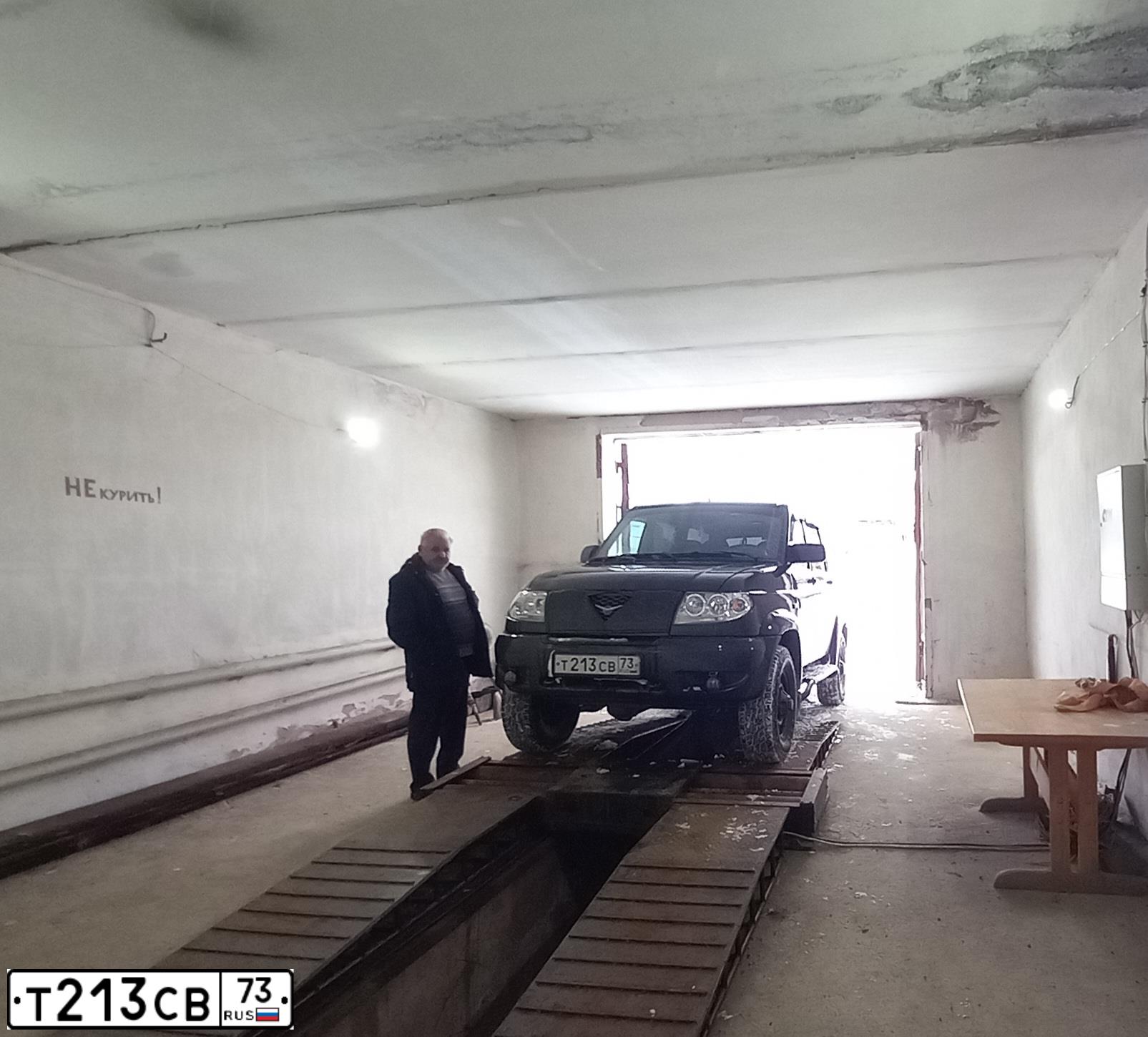 Фото автомобиля KIA SPECTRA, 2007 — госномер В405ЕК181. Цвет: ЧЕРНЫЙ ЖЕМЧУГ
