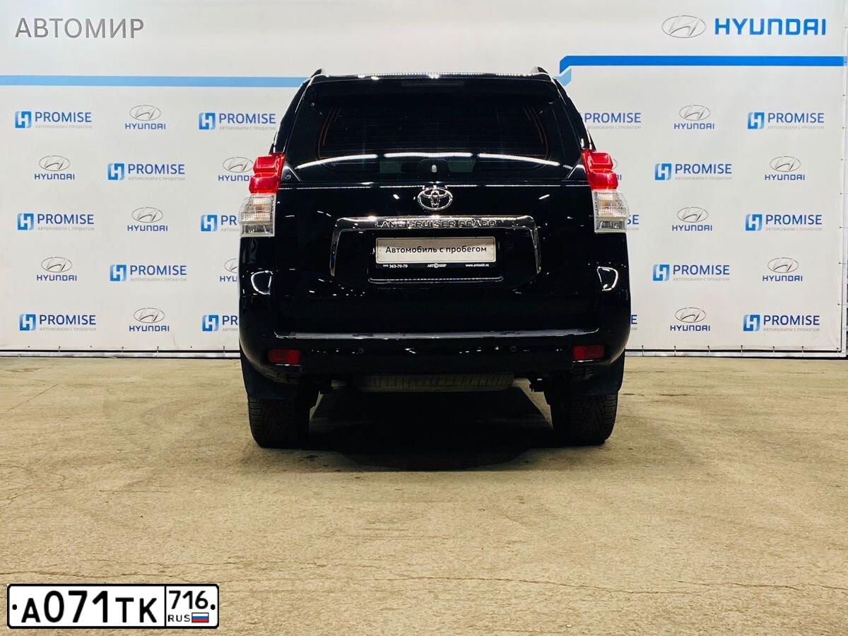 Фото автомобиля TOYOTA LANDCRUISER, 2010 — госномер В001ТС116. Цвет: ЧЕРНЫЙ