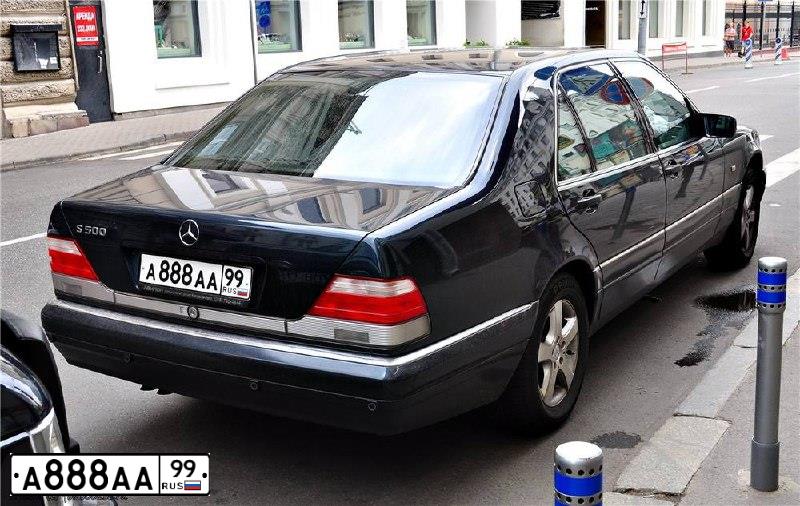 Фото автомобиля MERCEDES S-KLASSE, 1997 — госномер А888АА99. Цвет: Темно-синий
