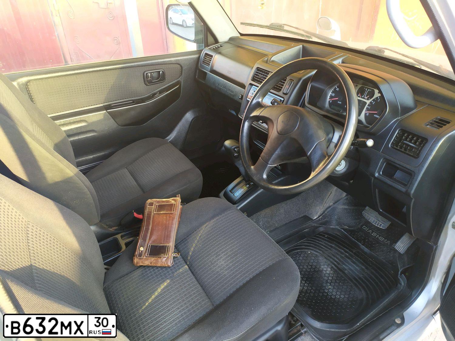 Фото автомобиля KIA RIO, 2011 — госномер Т749РК197. Цвет: Белый