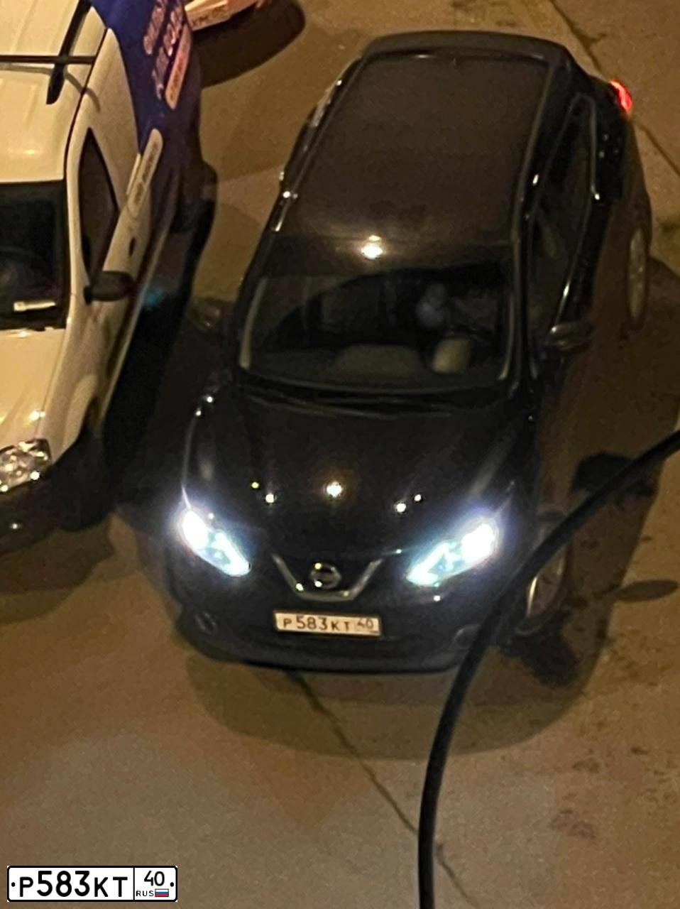 Фото автомобиля NISSAN QASHQAI, 2014 — госномер С675КУ797. Цвет: ЧЕРНЫЙ
