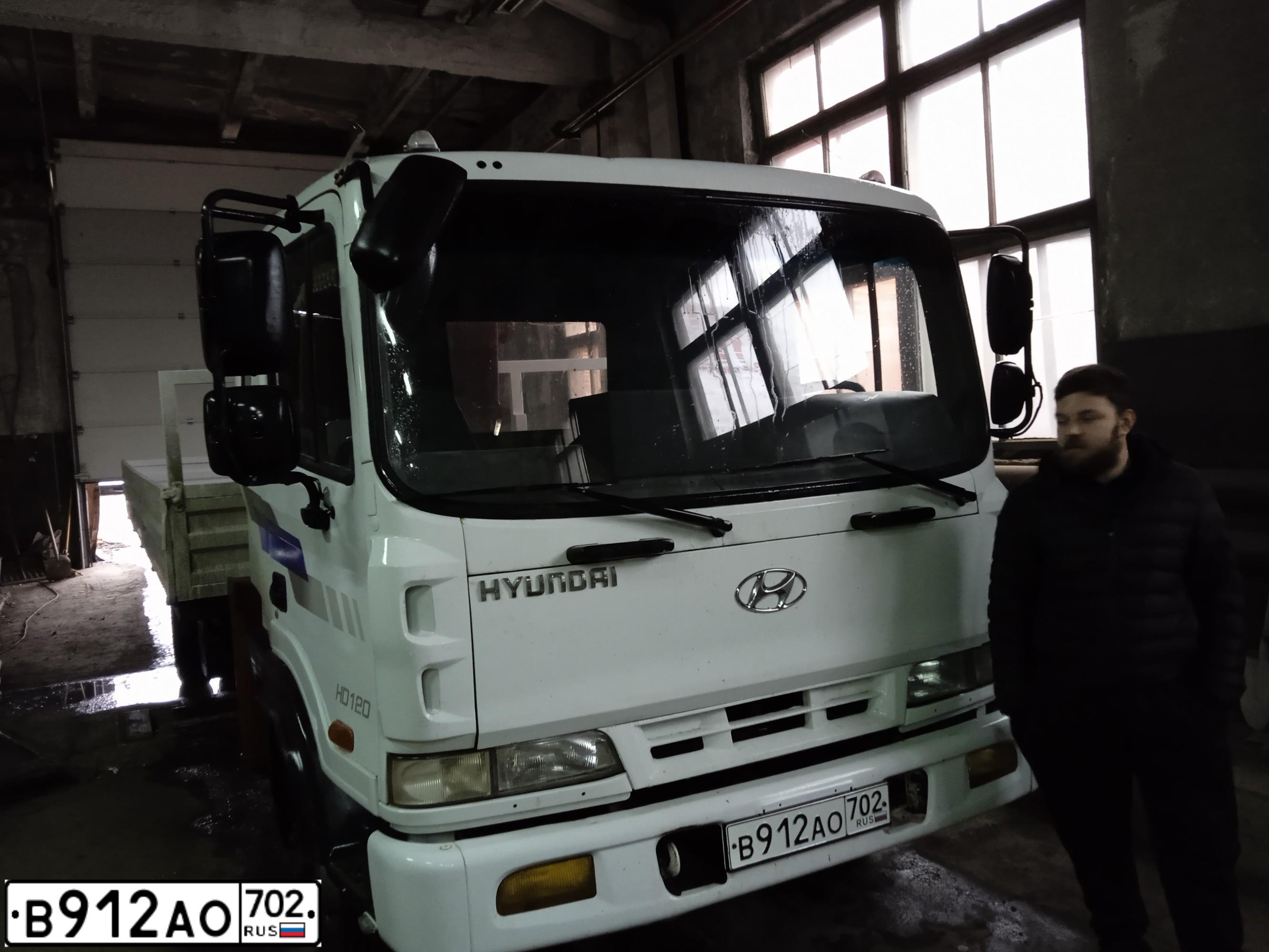 Фото автомобиля HYUNDAI HD, 2011 — госномер А965ОТ155. Цвет: Белый
