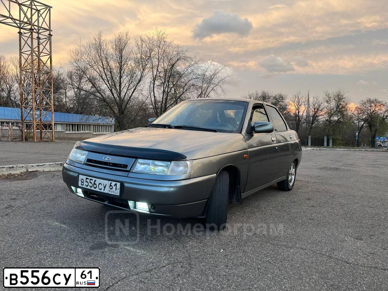 Фото автомобиля LADA 2110, 2005 — госномер В556СУ61. Цвет: СРЕДНИЙ СЕРО-ЗЕЛЕН МЕТ
