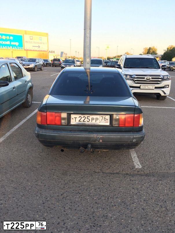 Фото автомобиля AUDI 100, 1991 — госномер Т225РР76. Цвет: СИНИЙ