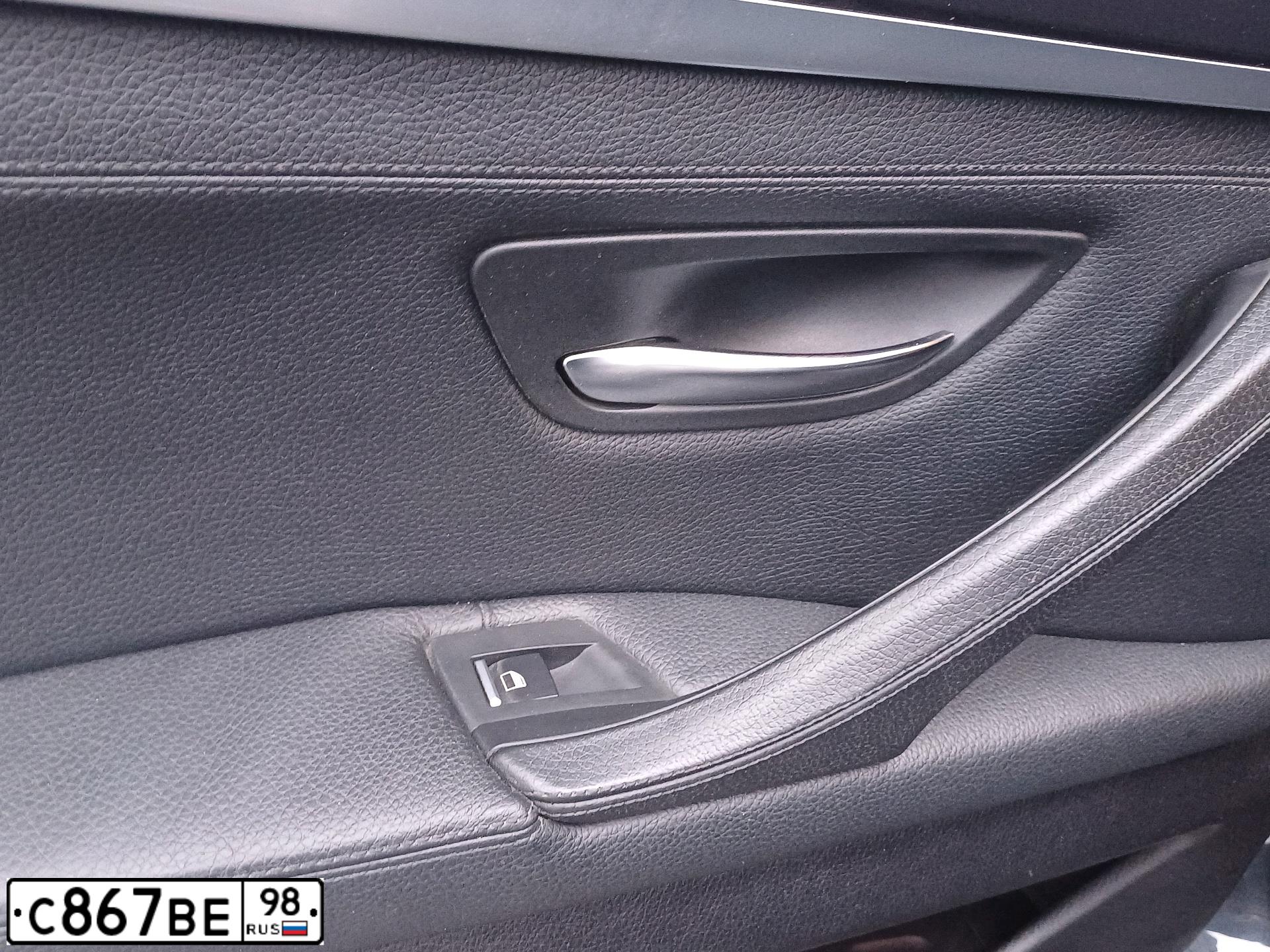 Фото автомобиля BMW W SERIE 5, 2011 — госномер К881ВУ198. Цвет: ЧЕРНЫЙ