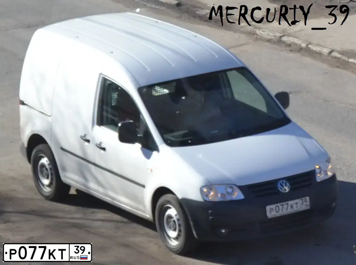 Фото автомобиля VOLKSWAGEN CADDY, 2007 — госномер Р077КТ39. Цвет: БЕЛЫЙ