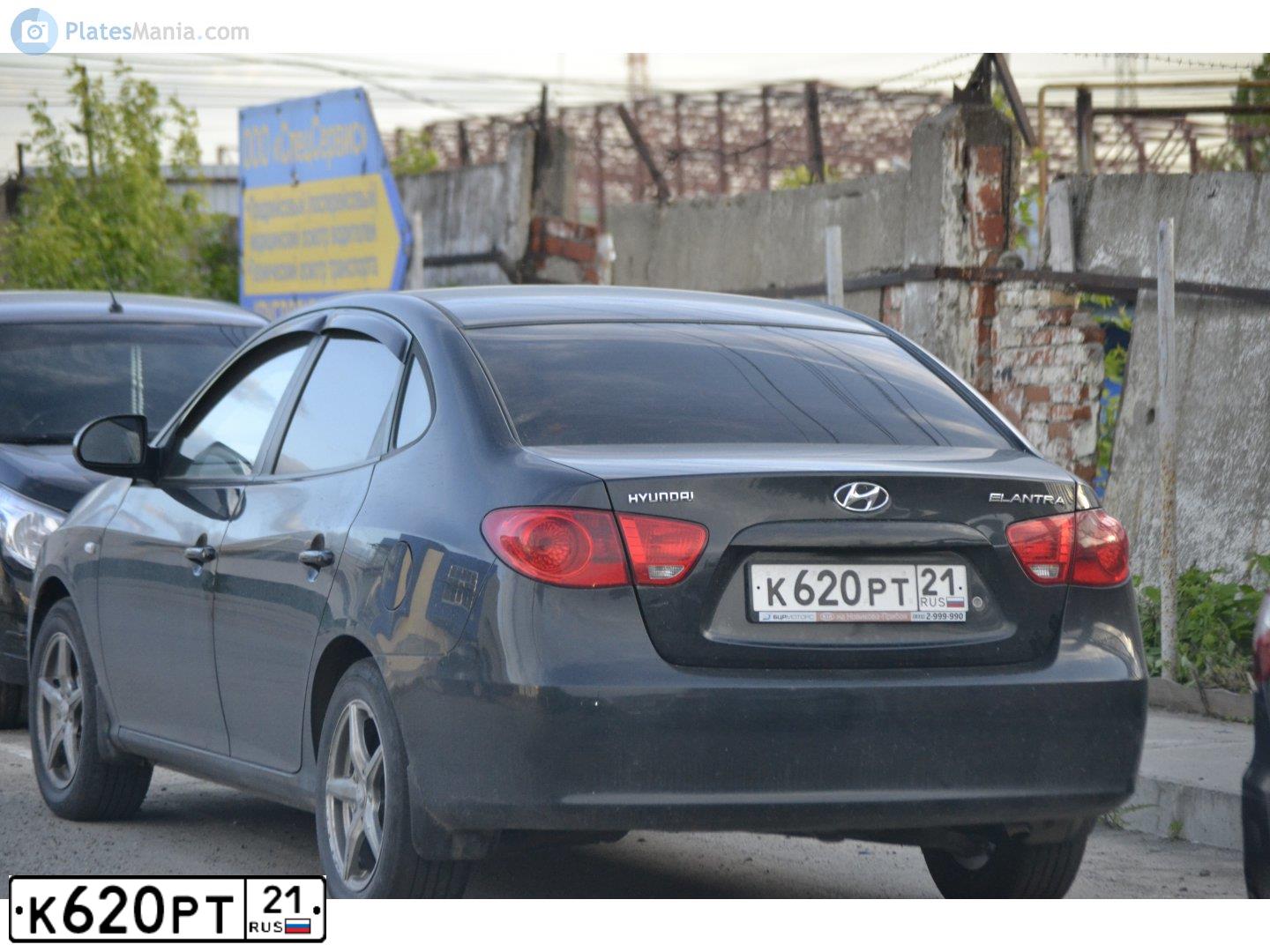 Фото автомобиля HYUNDAI ELANTRA, 2009 — госномер А717РР152. Цвет: ЧЕРНЫЙ
