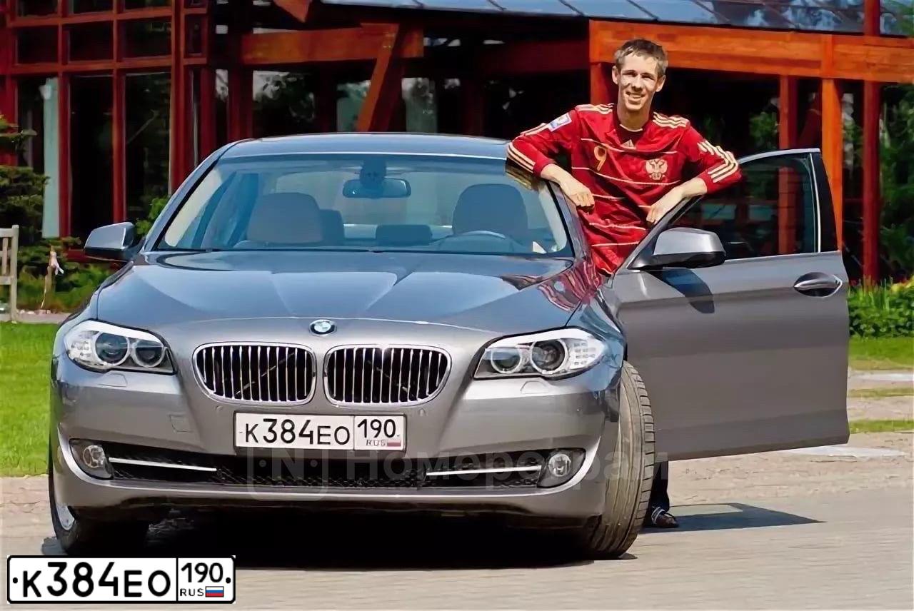 Фото автомобиля BMW SERIE 5, 2010 — госномер К384ЕО190. Цвет: СЕРЫЙ