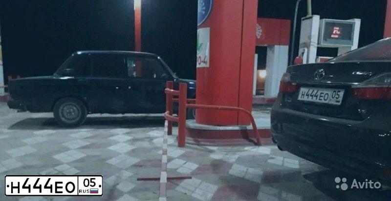 Фото автомобиля TOYOTA CAMRY, 2016 — госномер К920ЕН147. Цвет: ЧЕРНЫЙ МЕТАЛЛИК