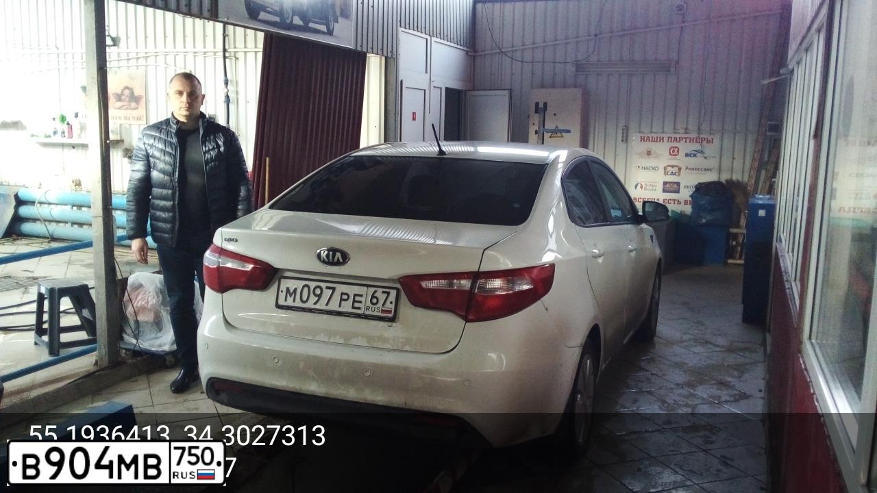 Фото автомобиля KIA RIO, 2014 — госномер А160ОВ67. Цвет: Белый