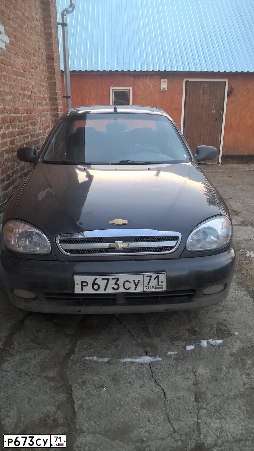Фото автомобиля CHEVROLET SPARK, 2011 — госномер О448ХЕ174. Цвет: Красный