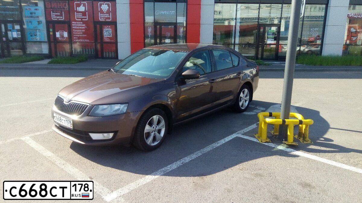 Фото автомобиля SKODA OCTAVIA, 2015 — госномер Е366КА147. Цвет: Коричневый