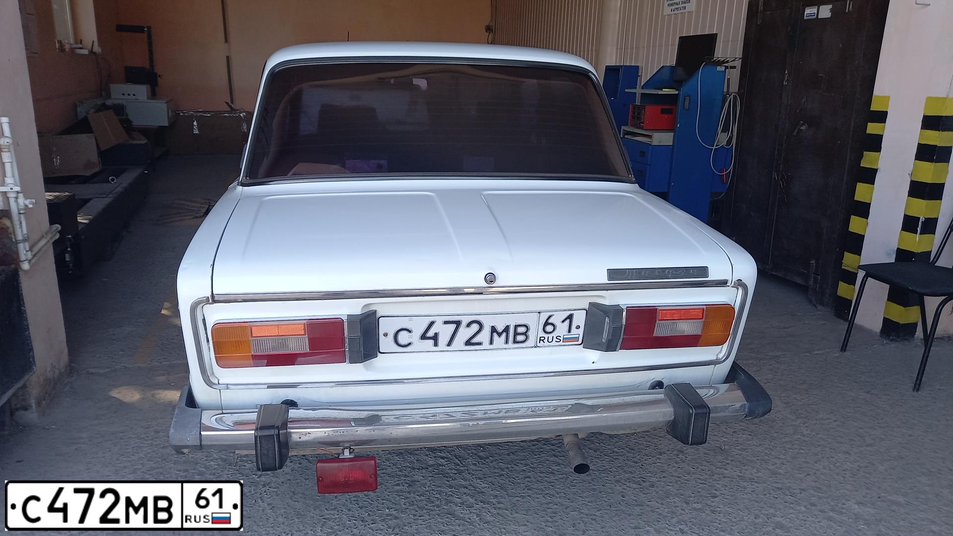 Фото автомобиля LADA 2106, 1998 — госномер С472МВ61. Цвет: БЕЛЫЙ