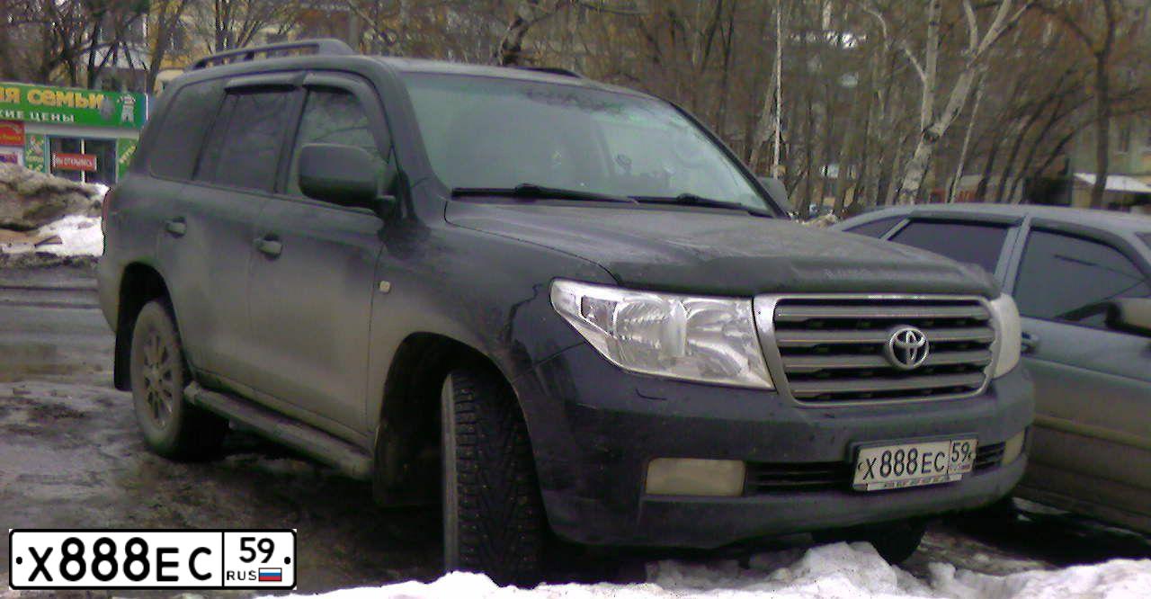 Фото автомобиля TOYOTA LANDCRUISER 200, 2008 — госномер Х888ЕС59. Цвет: ЧЕРНЫЙ