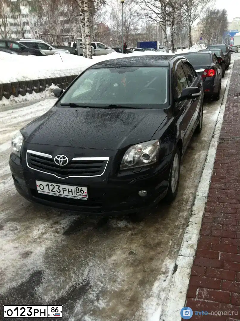 Фото автомобиля KIA SPORTAGE, 2012 — госномер О123РН86. Цвет: Белый