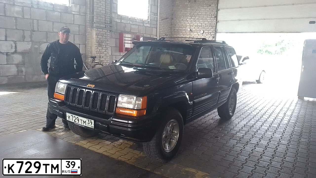 Фото автомобиля ДЖИП GRАND СНЕRОКЕЕ 4.0 I, 1996 — госномер К928СС39. Цвет: ЧЕРНЫЙ