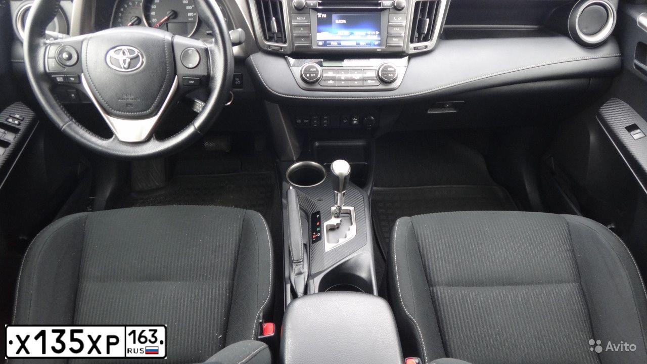 Фото автомобиля TOYOTA RAV4, 2015 — госномер Е096УЕ763. Цвет: СЕРЫЙ