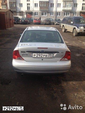 Фото автомобиля FORD FOCUS, 2002 — госномер Р292РВ39. Цвет: СЕРЕБРИСТЫЙ
