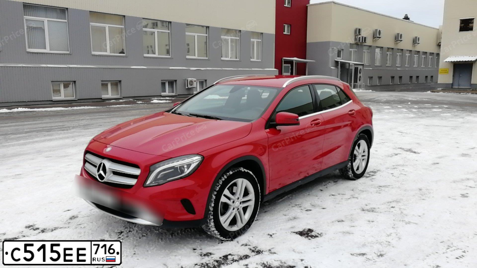 Фото автомобиля MERCEDES GLA-KLASSE, 2015 — госномер С515ЕЕ716. Цвет: Красный