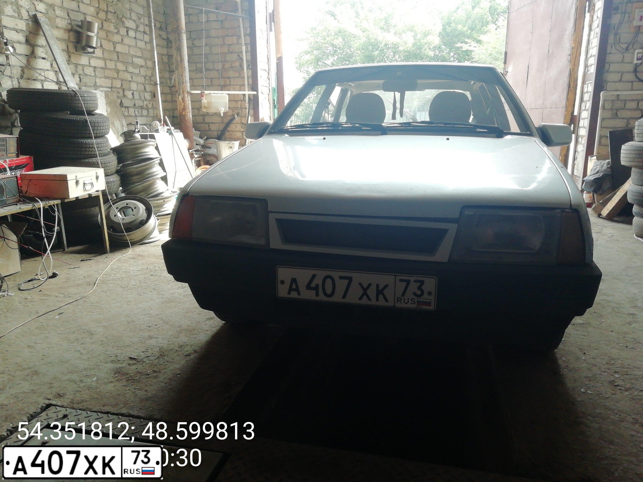 Фото автомобиля LADA 2109 SAMARA, 2003 — госномер А407ХК73. Цвет: СЕРЫЙ СВЕТЛЫЙ