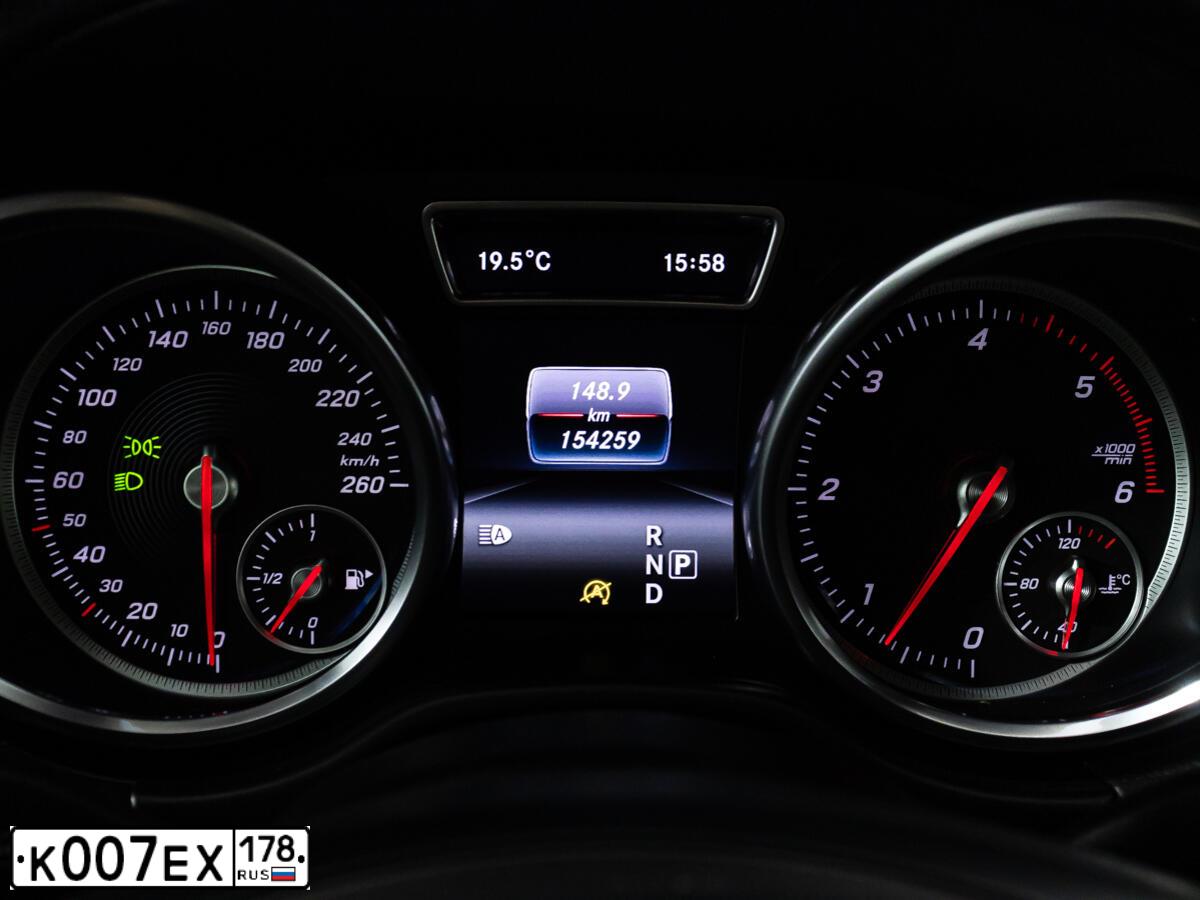 Фото автомобиля VOLVO XC90, 2011 — госномер Т357ОА178. Цвет: КОРИЧНЕВЫЙ