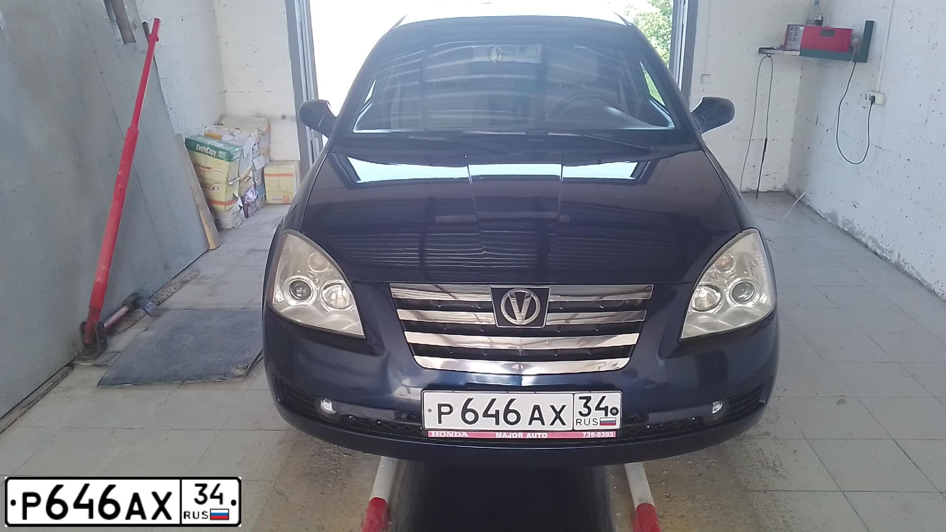 Фото автомобиля TAGAZ VORTEX ESTINA, 2010 — госномер Р646АХ34. Цвет: СИНИЙ