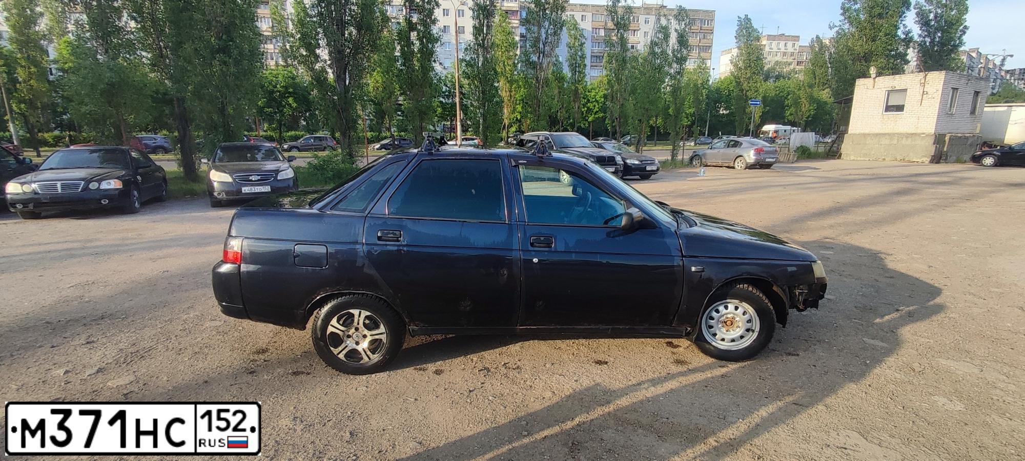 Фото автомобиля LADA 2110, 2007 — госномер М371НС152. Цвет: ЧЕРНЫЙ