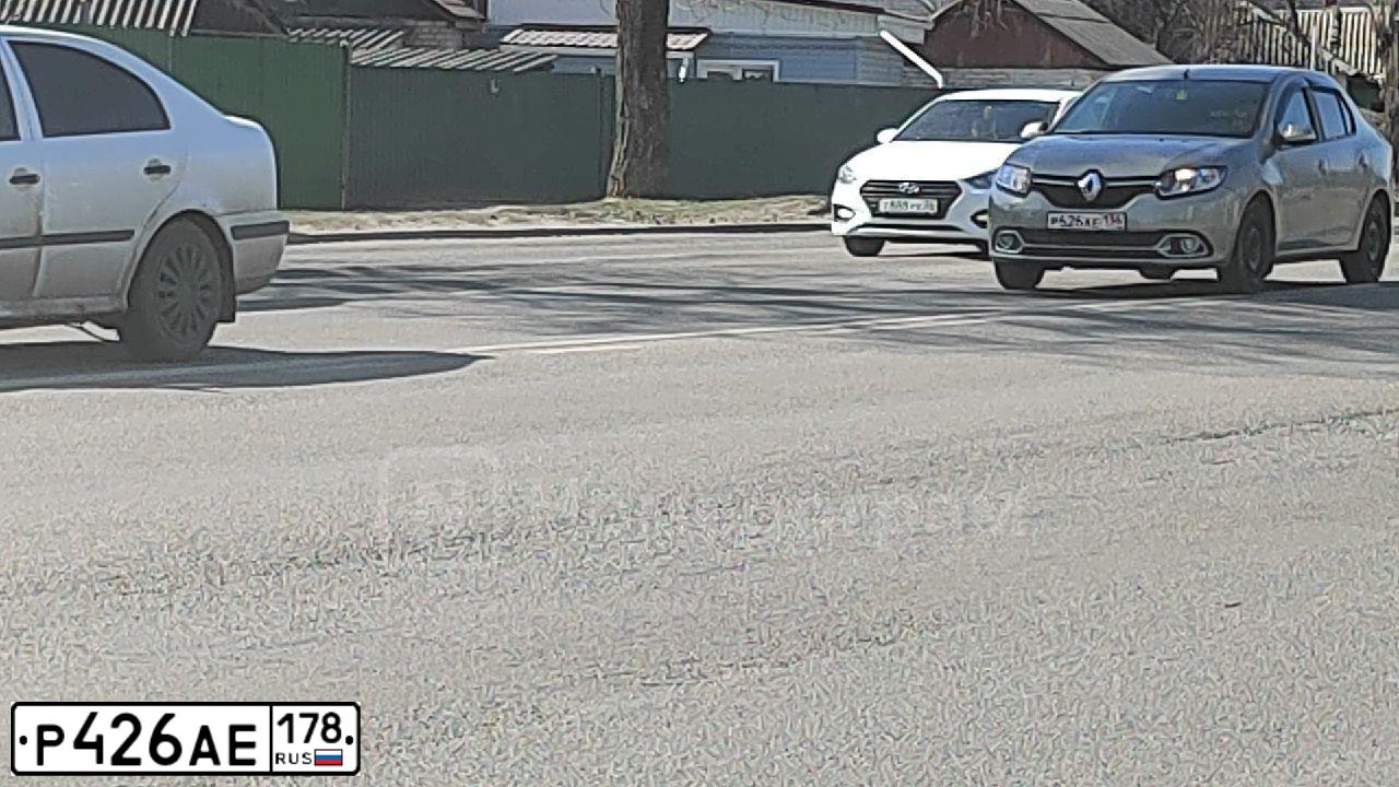 Фото автомобиля NISSAN X-TRAIL, 2008 — госномер Р426АЕ178. Цвет: СЕРЫЙ