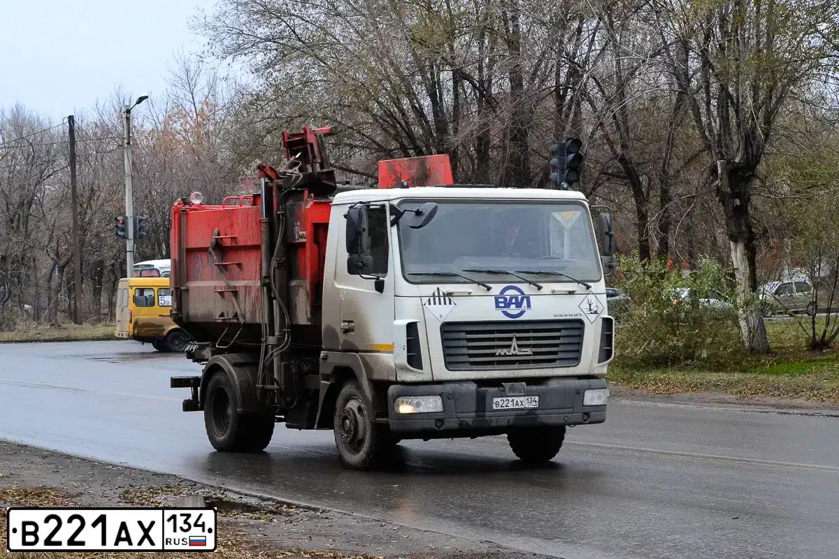 Фото автомобиля БЕЗ МАРКИ КО-449-17, 2016 — госномер С462ХУ180. Цвет: Белый