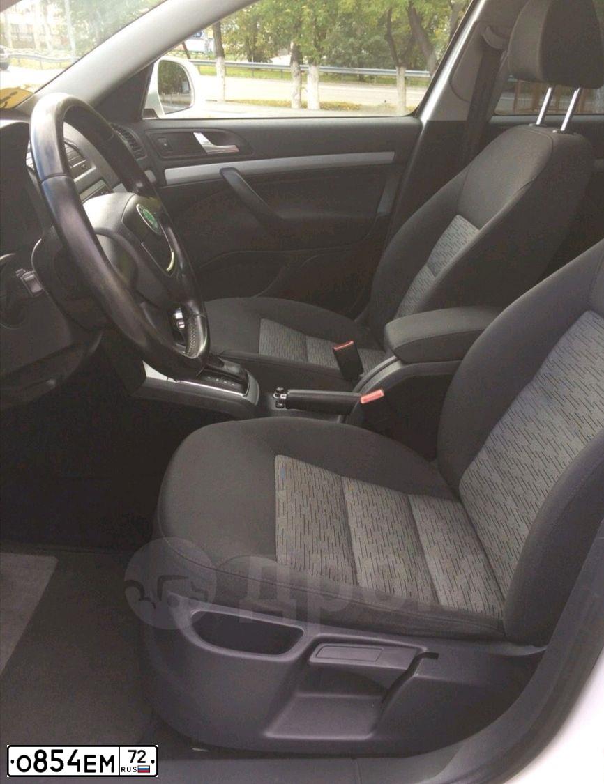 Фото автомобиля SKODA OCTAVIA, 2012 — госномер Т456МУ45. Цвет: Белый