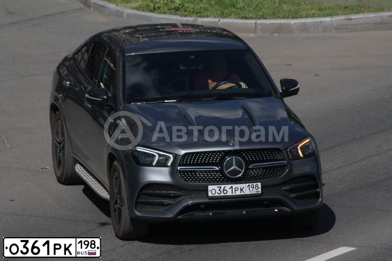 Фото автомобиля MERCEDES-BENZ GLE350, 2020 — госномер Е415УХ797. Цвет: СЕРЫЙ