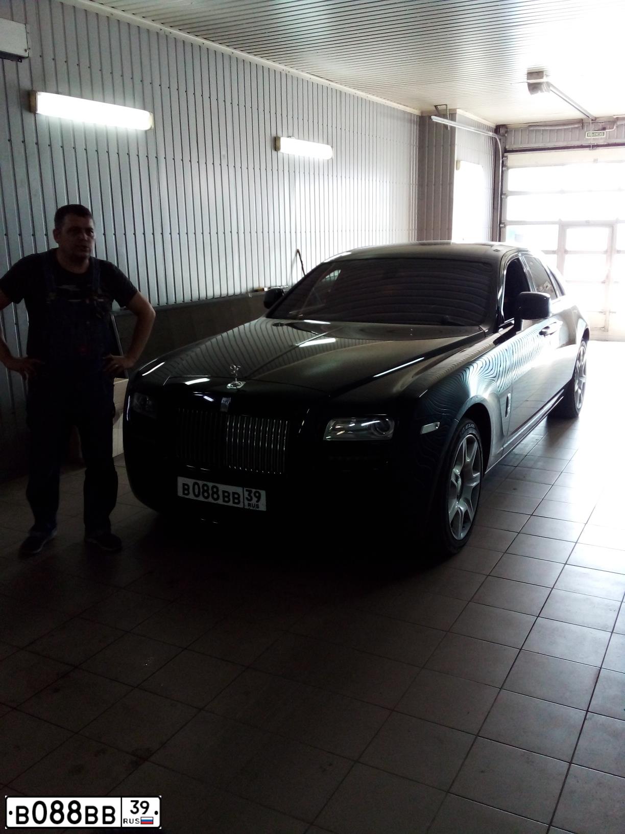 Фото автомобиля MERCEDES E-KLASSE, 2008 — госномер В088ВВ39. Цвет: ЧЕРНЫЙ