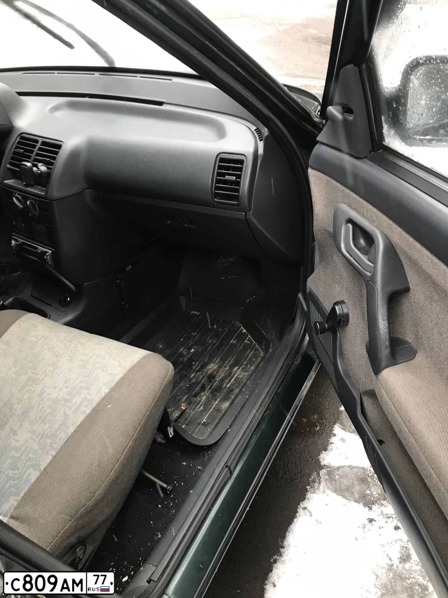 Фото автомобиля LADA 2111 LADA, 2003 — госномер Т761СС790. Цвет: ТЕМНО ЗЕЛЕНЫЙ