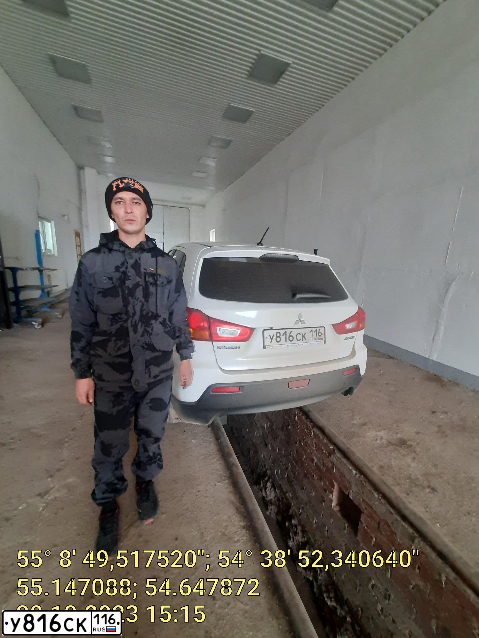 Фото автомобиля MITSUBISHI ASX, 2012 — госномер М157УМ702. Цвет: Белый