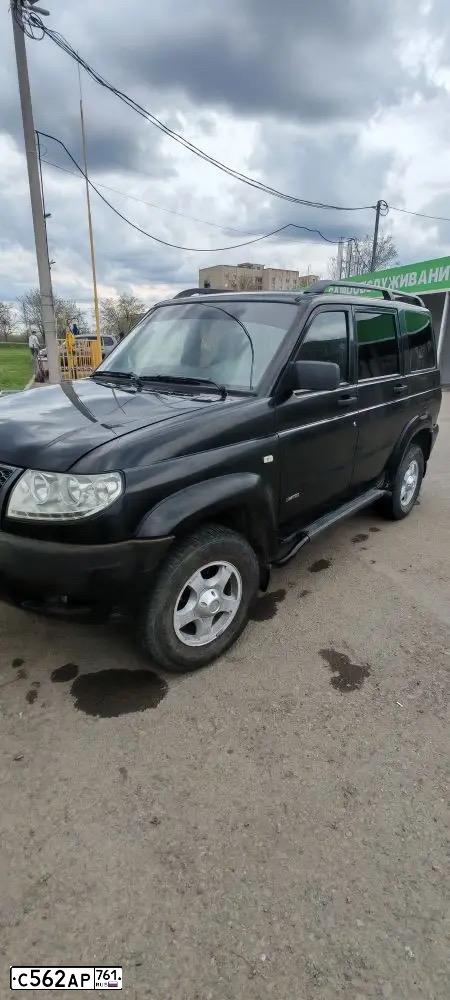 Фото автомобиля UAZ 3163 PATRIOT, 2013 — госномер С562АР761. Цвет: АВАНТЮРИН МЕТАЛЛИК