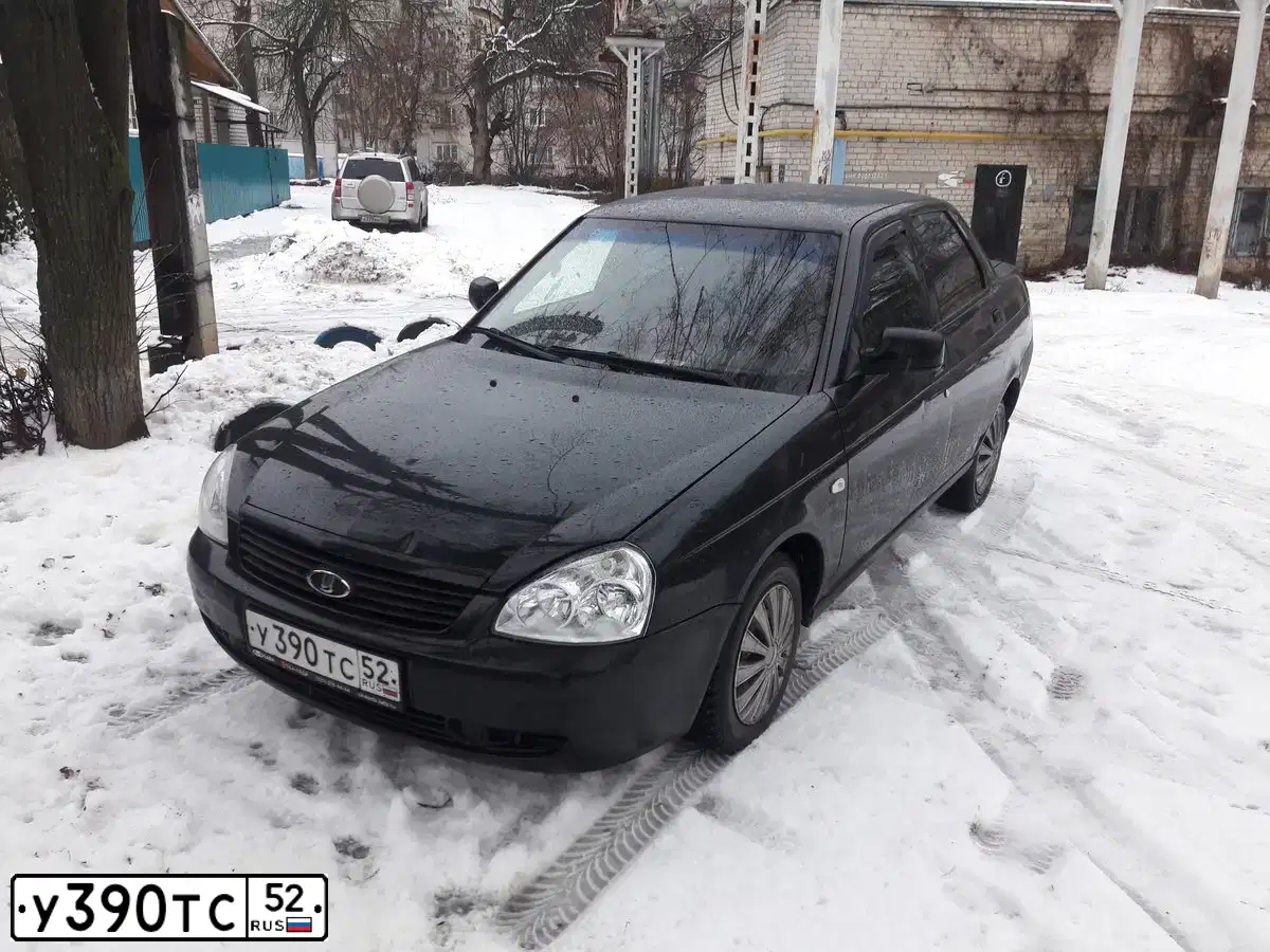 Фото автомобиля LADA 2170 PRIORA, 2008 — госномер У390ТС52. Цвет: ТЕМНО-ЗЕЛЕНЫЙ