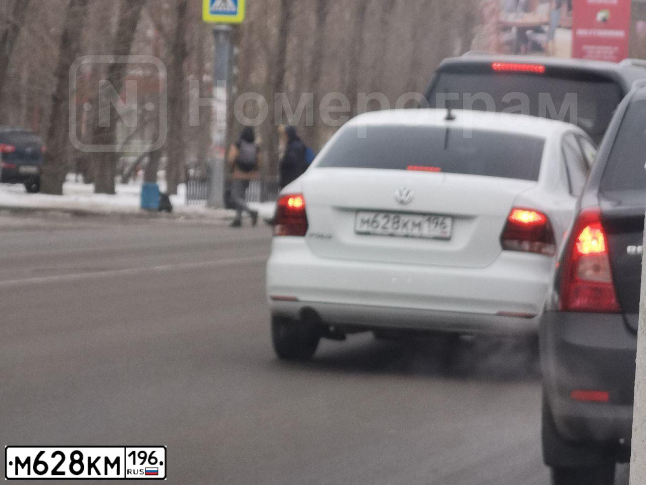 Фото автомобиля VOLKSWAGEN POLO, 2019 — госномер М628КМ196. Цвет: БЕЛЫЙ